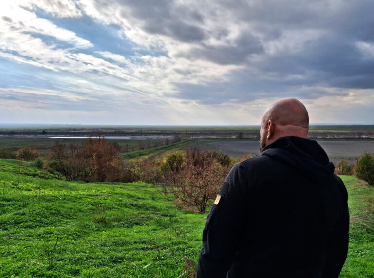 12. Primorske Mayor Serhij Kaliman at the empty Kachowka dam in the distance, Vasylkivka can already be seen 2 November 2024