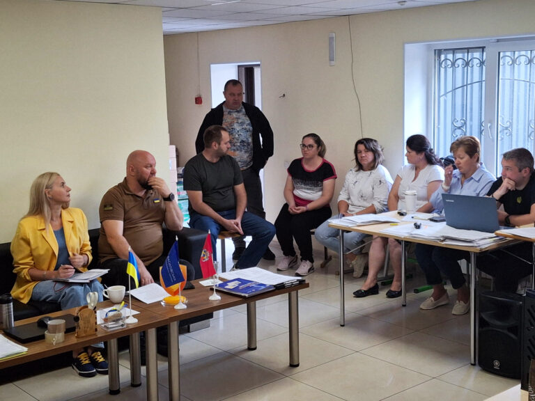 6. Zaporizhzhya'daki Wassyliwka Kent Konseyi'nin konsey odasında toplantı, 1 Eylül 2024