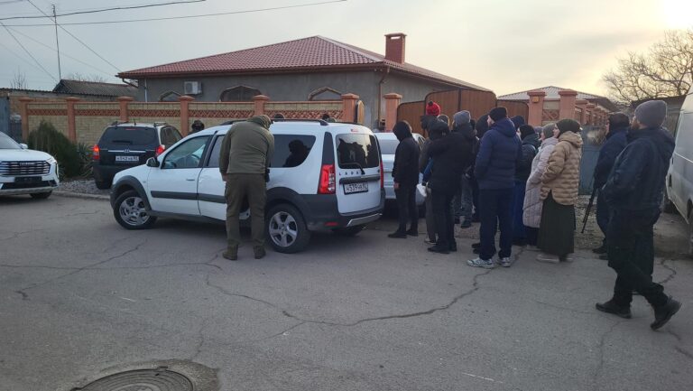 4. Search in the house of Crimean Solidarity activist Lutfiye Zudieva, Photo_ Crimean Solidarity