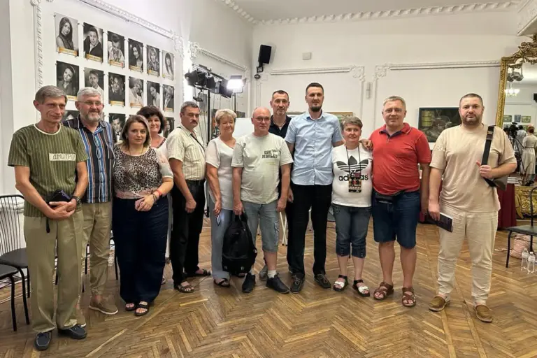 Колишні полонені. Фото надав Роман Баклажов.