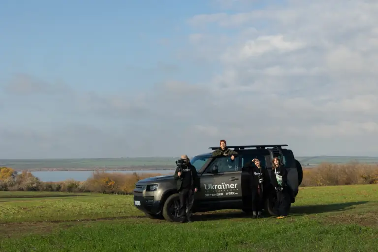 Das Filmteam während einer Expedition in der Region Bessarabien. Krynytschne, Bessarabien. November 2025. Foto: Chrystyna Horjatscha.
