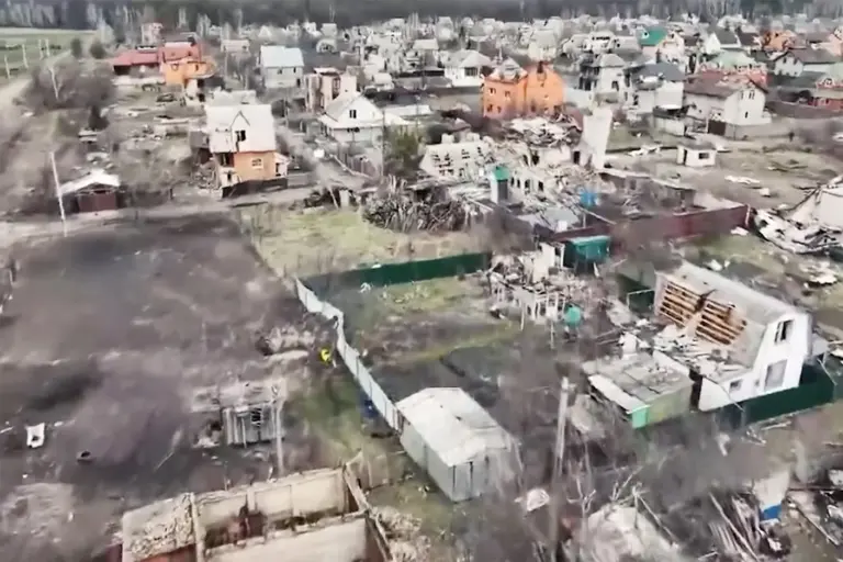2(small) скріншот з відео Мощун_Джерело фейсбук Головнокомандувач ЗС України